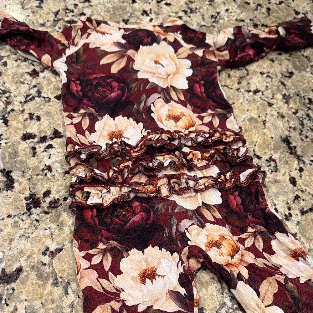 Bums and Roses Ruffle Zippy - Picture 4 of 4